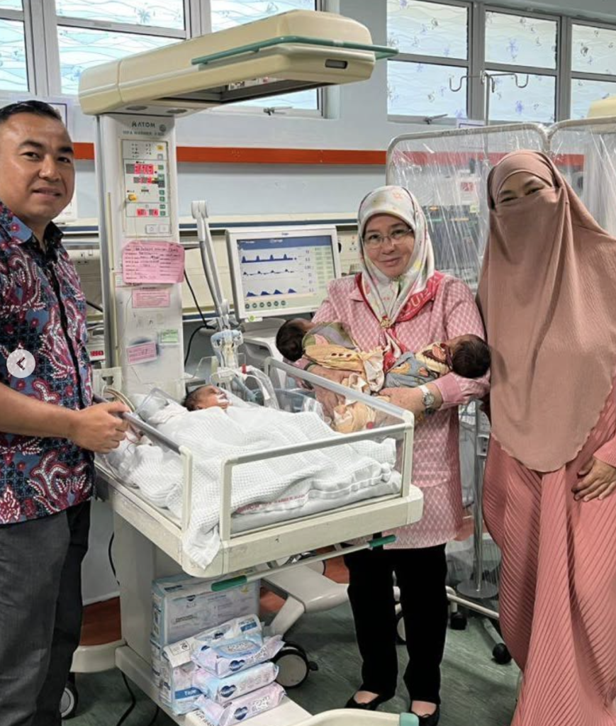 anak kembar